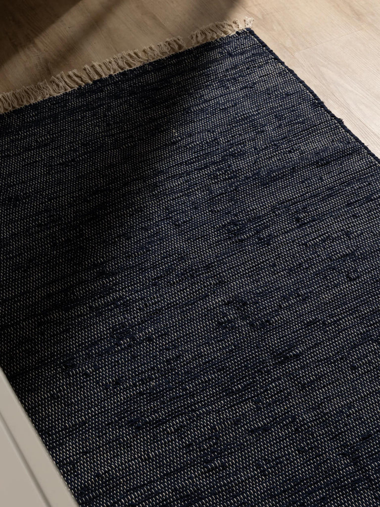 Tapis scandinave à franges de couloir bleu foncé en coton 80x300 cm