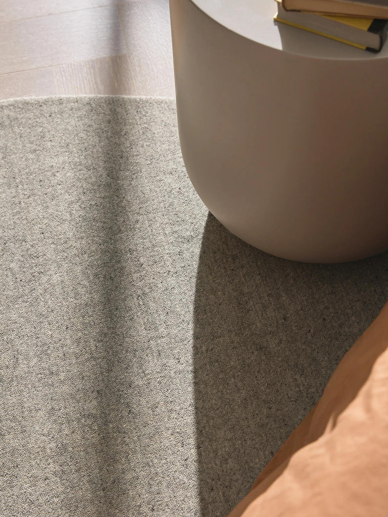 Tapis scandinave uni rond gris beige en laine 200 cm de diamètre