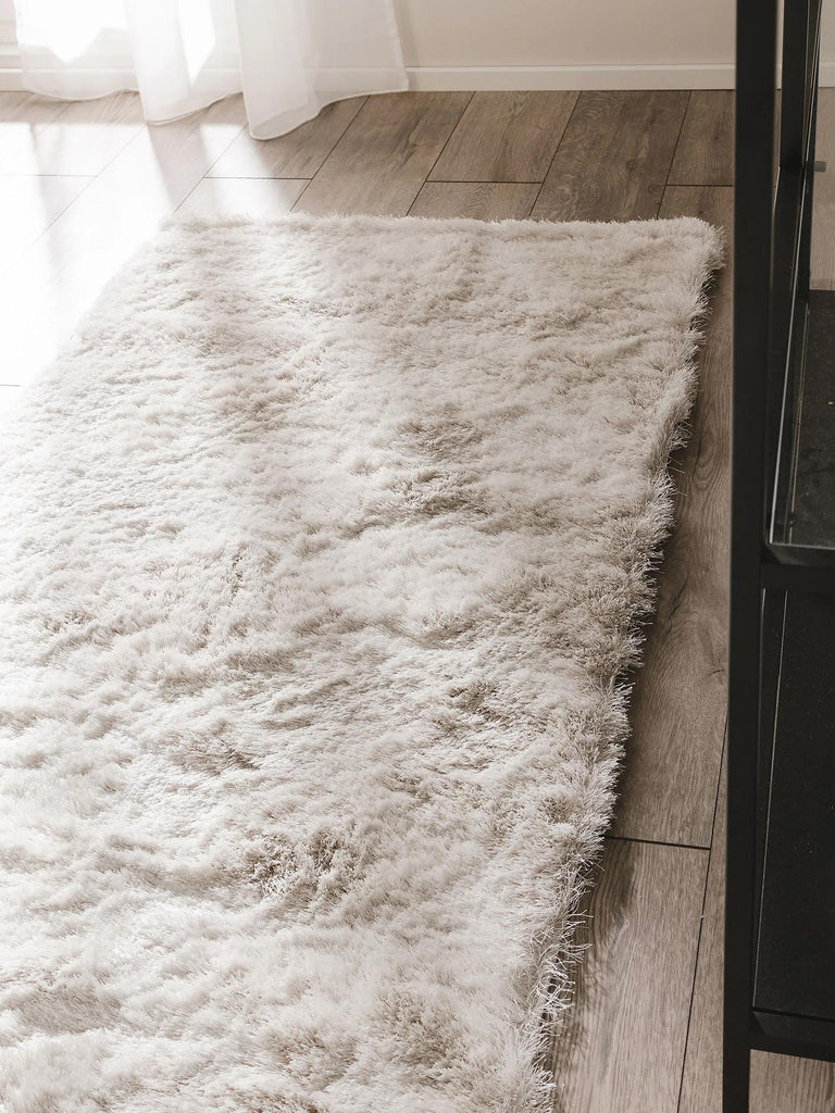 Tapis shaggy fourrure descente de lit beige 80x300 cm