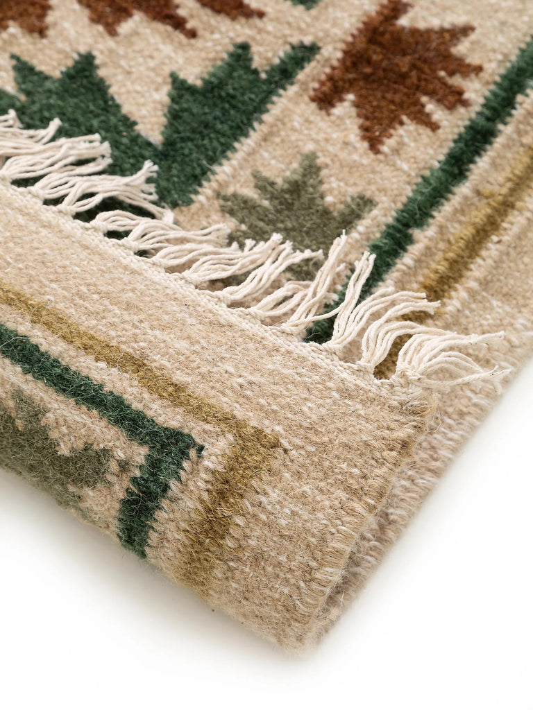 Tapis kilim motif ethnique vert et beige en laine 160x230 cm